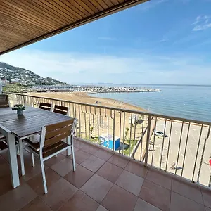 https://agi-bahia-de-roses.catalonia-hotels.com