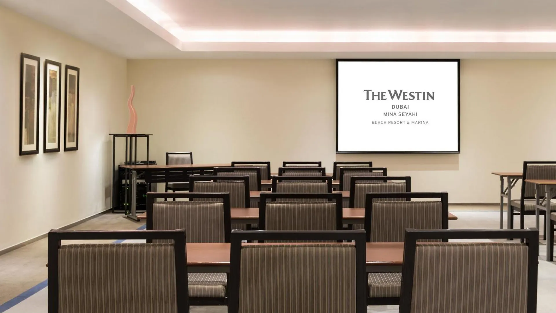 The Westin Dubai Mina Seyahi Beach Resort And Waterpark 5*,