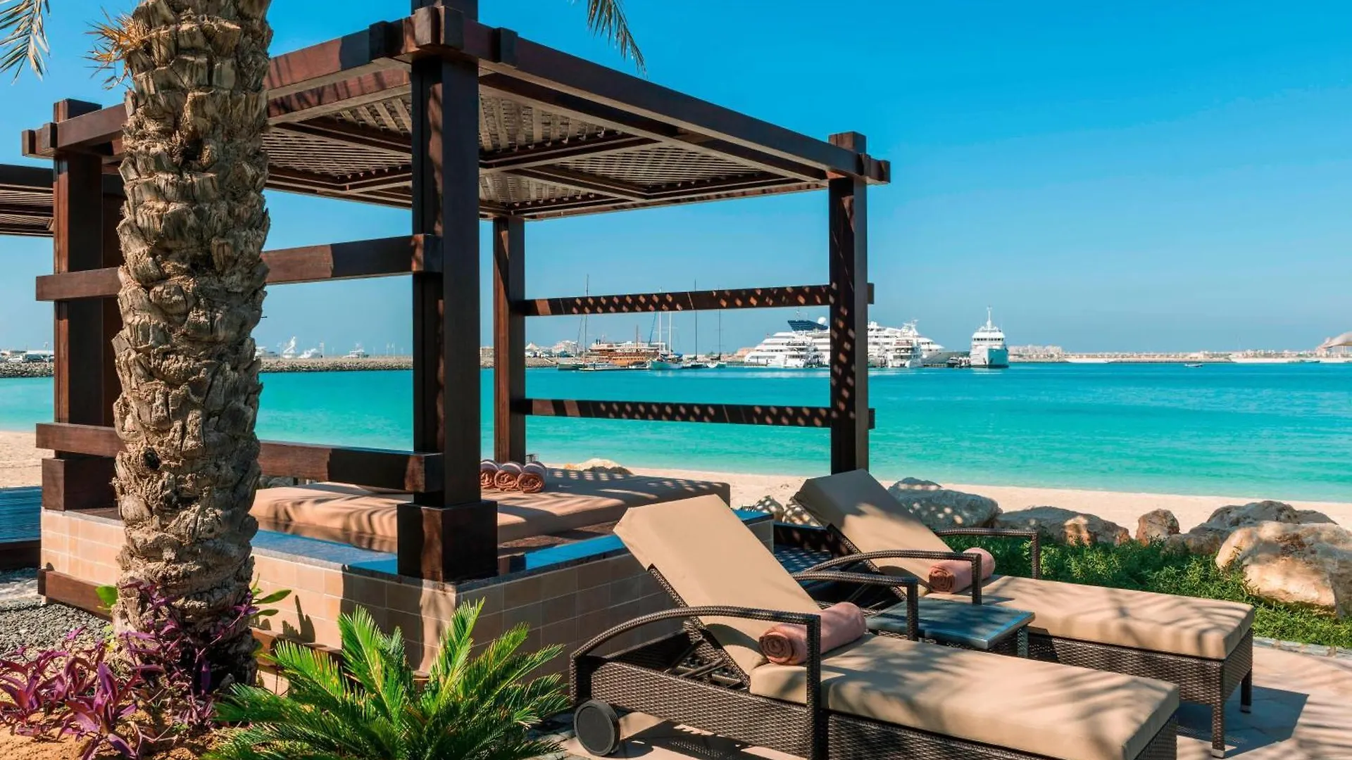 The Westin Dubai Mina Seyahi Beach Resort And Waterpark 5*,
