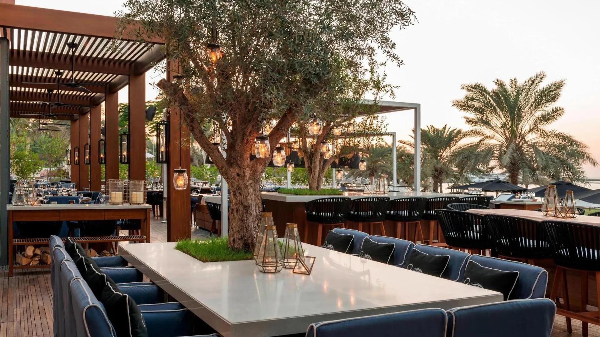 The Westin Dubai Mina Seyahi Beach Resort And Waterpark 5*,