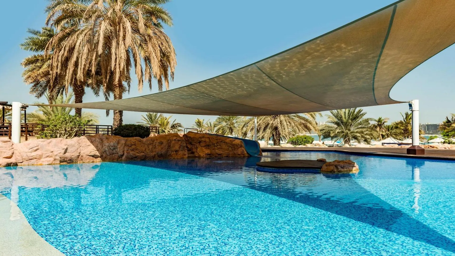 The Westin Dubai Mina Seyahi Beach Resort And Waterpark 5*,